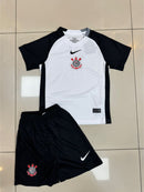Conjunto Infantil Corinthians 2025 – Camisa e Short Torcedor Estilo Torcedor